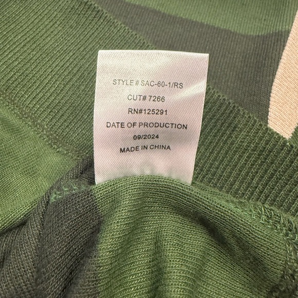 Faze 1 Boys Sweater Size XL 18 NWT - Picture 8 of 8